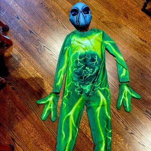 Alien costume
